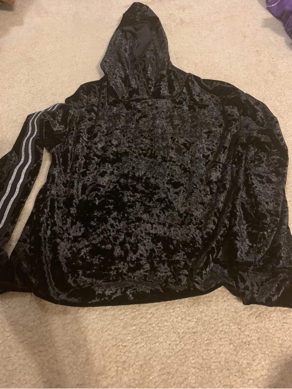 art class size m (7/8) black hooded sweatshirt